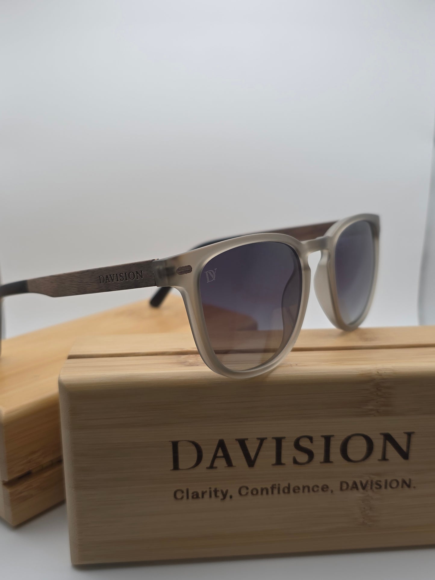 Davision Terra SmokeFade Round