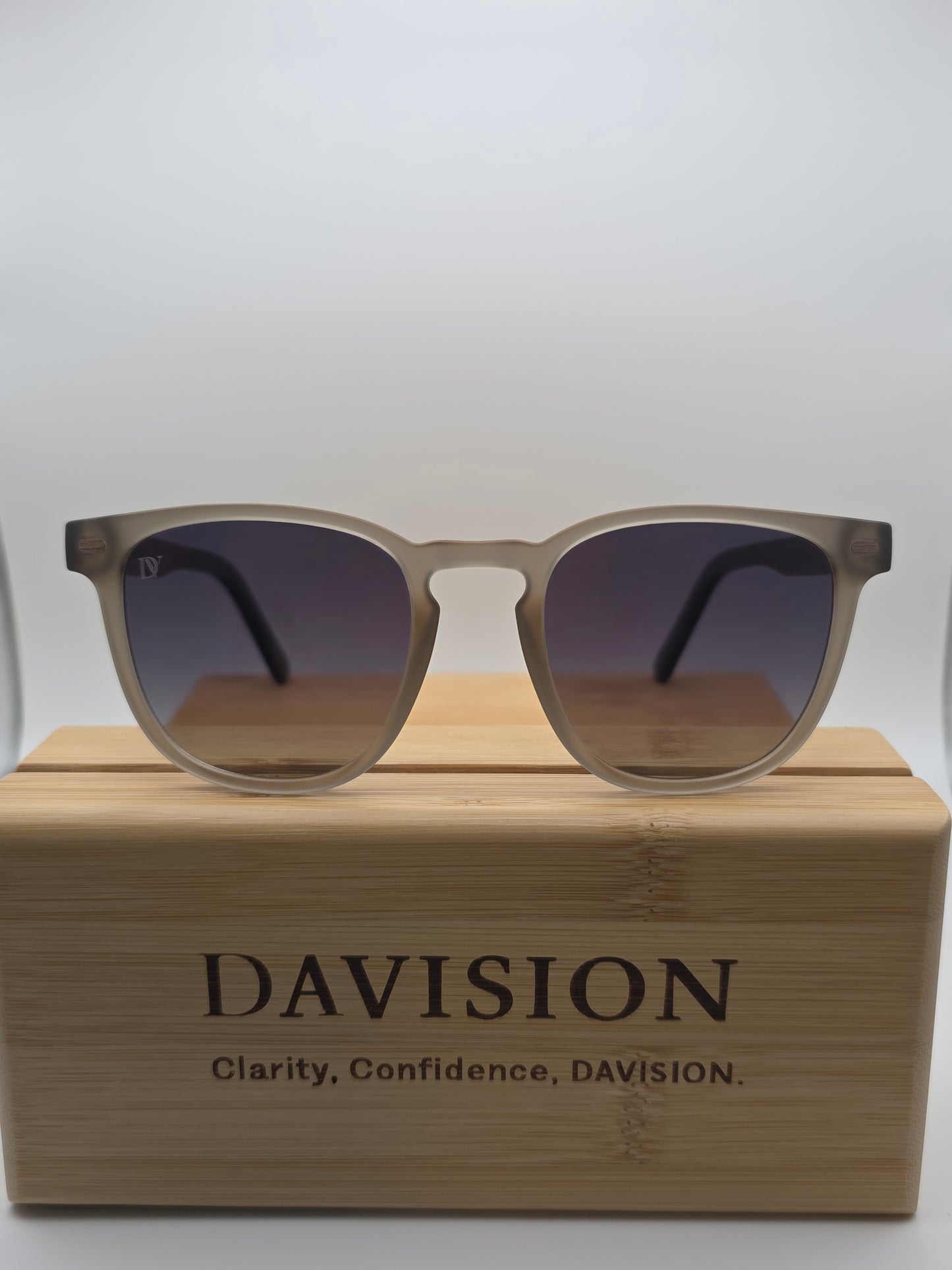 Davision Terra SmokeFade Round